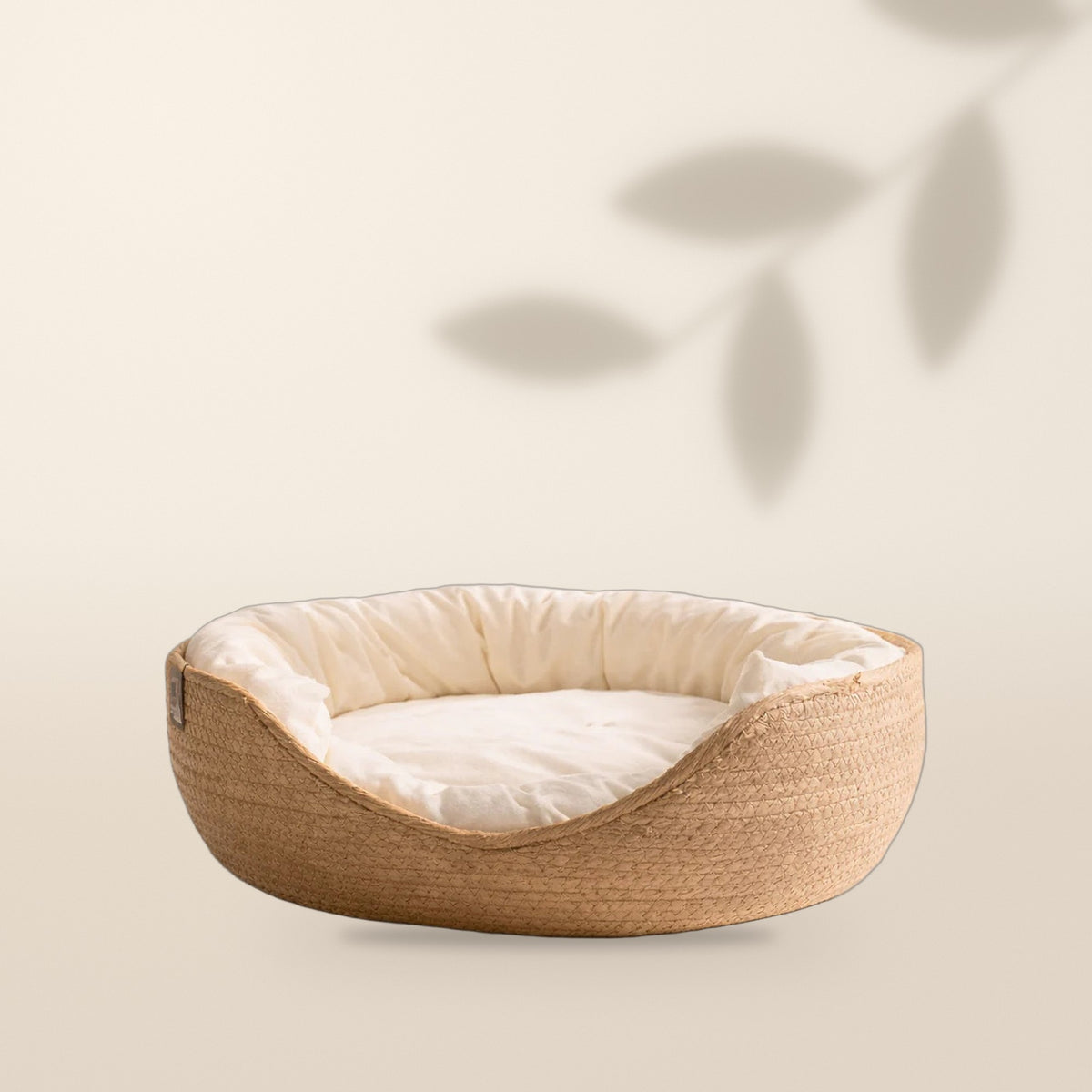 Cama cesta de cuerda tejida para gatos con cojín