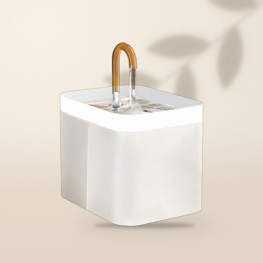 Fuente de agua 1,5 L para gatos y perros, color blanco